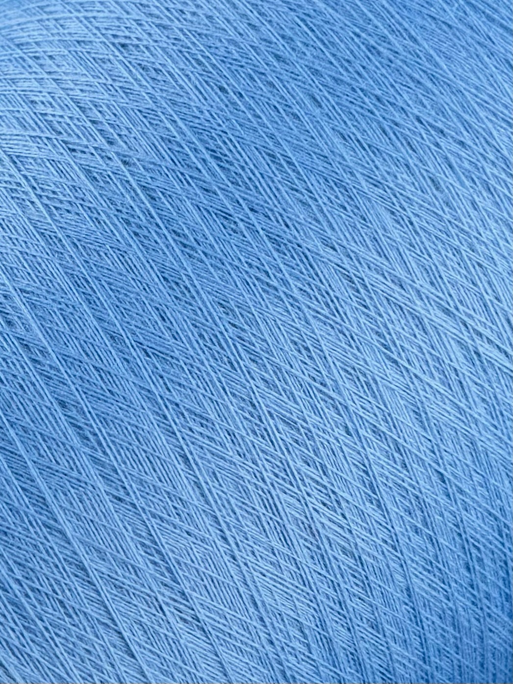 Biella Yarn Art. Leonora 2400 m / 100 g – Fil en laine mérinos extrafine col. Bleu ciel